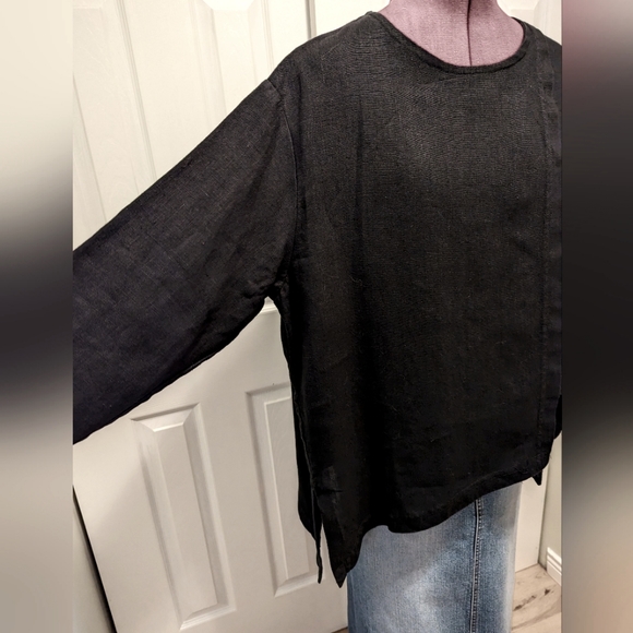 Stylish Asymmetrical Black Linen Top, OS, EUC - Picture 6 of 11